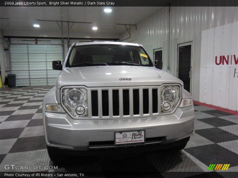 Bright Silver Metallic / Dark Slate Gray 2009 Jeep Liberty Sport