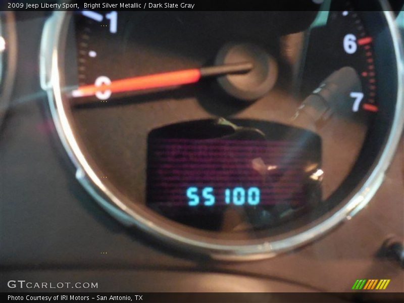 Bright Silver Metallic / Dark Slate Gray 2009 Jeep Liberty Sport