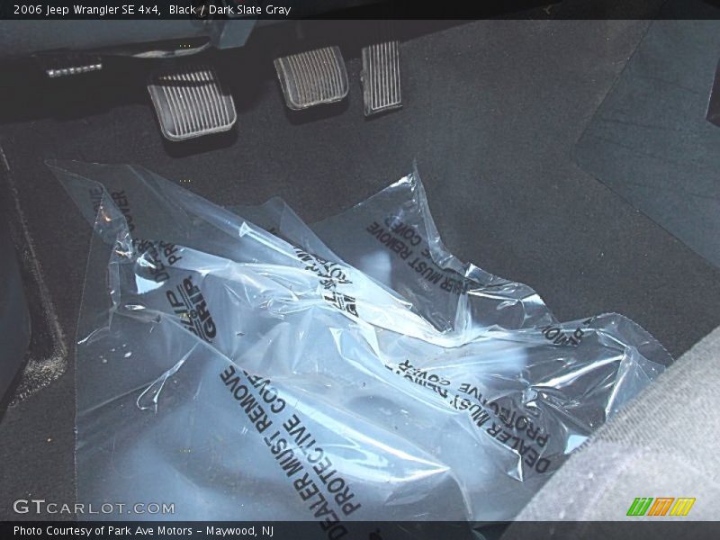 Black / Dark Slate Gray 2006 Jeep Wrangler SE 4x4