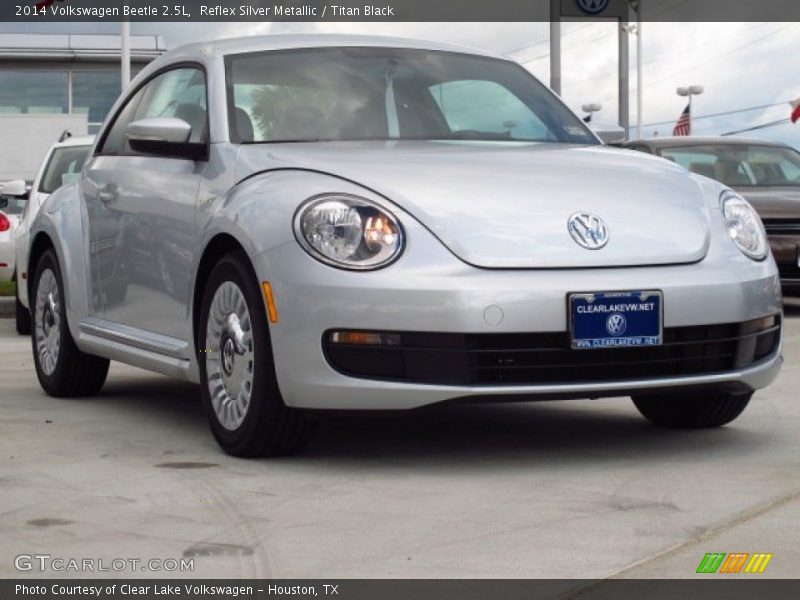 Reflex Silver Metallic / Titan Black 2014 Volkswagen Beetle 2.5L