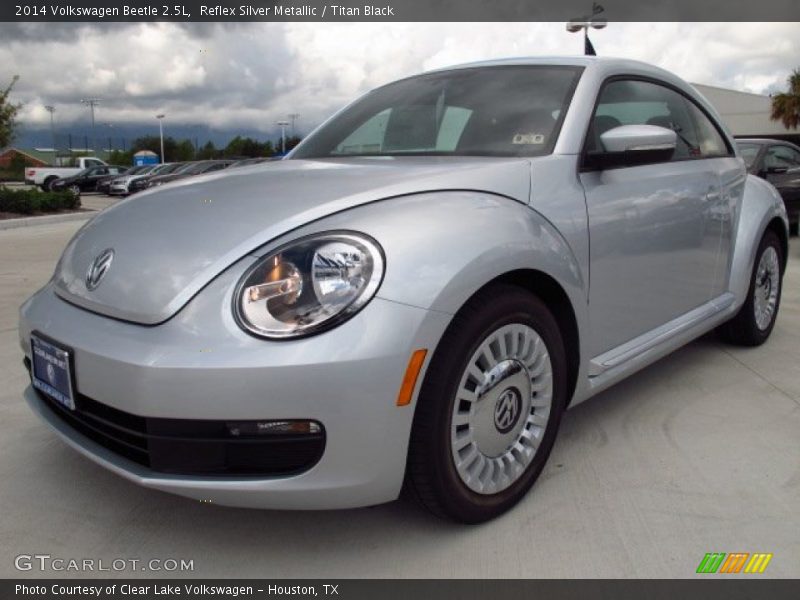 Reflex Silver Metallic / Titan Black 2014 Volkswagen Beetle 2.5L