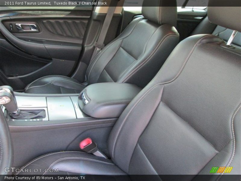 Tuxedo Black / Charcoal Black 2011 Ford Taurus Limited