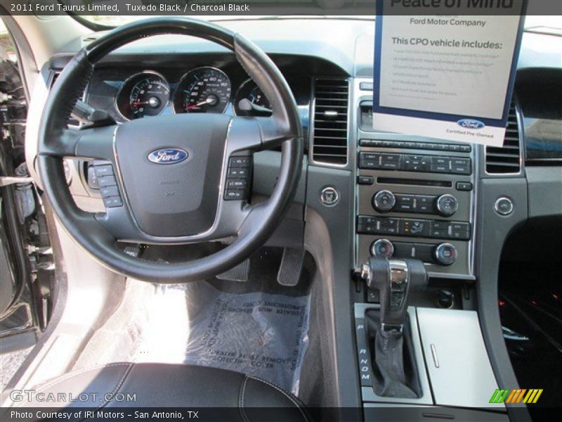 Tuxedo Black / Charcoal Black 2011 Ford Taurus Limited