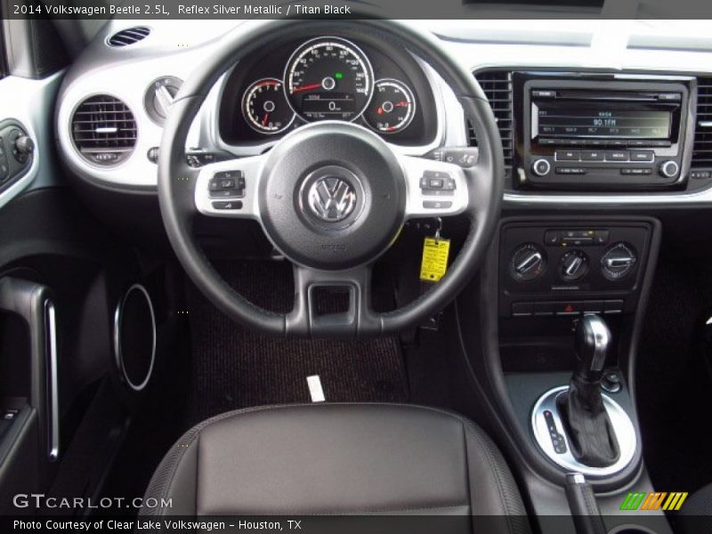 Dashboard of 2014 Beetle 2.5L