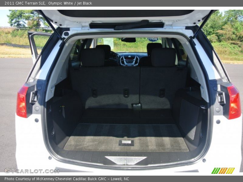 Olympic White / Jet Black 2011 GMC Terrain SLE