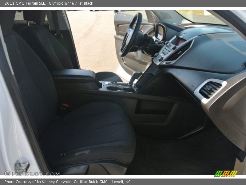 Olympic White / Jet Black 2011 GMC Terrain SLE