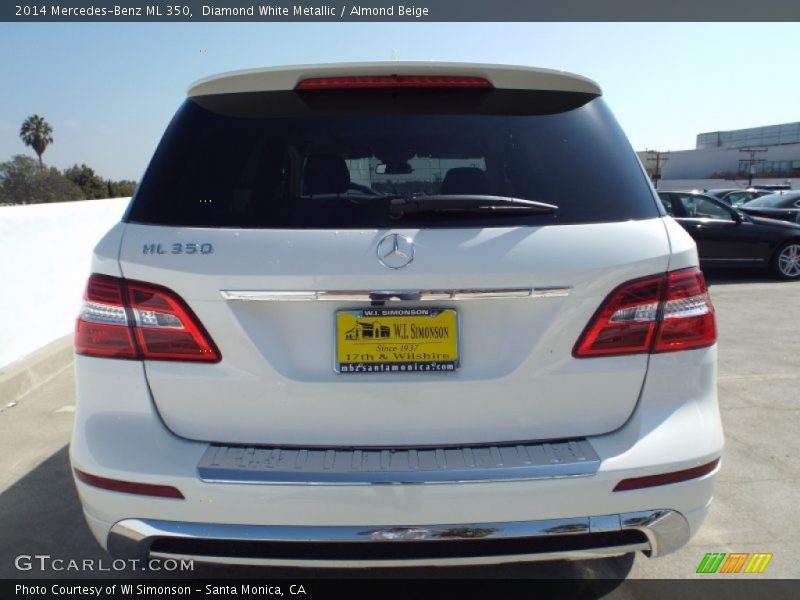 Diamond White Metallic / Almond Beige 2014 Mercedes-Benz ML 350