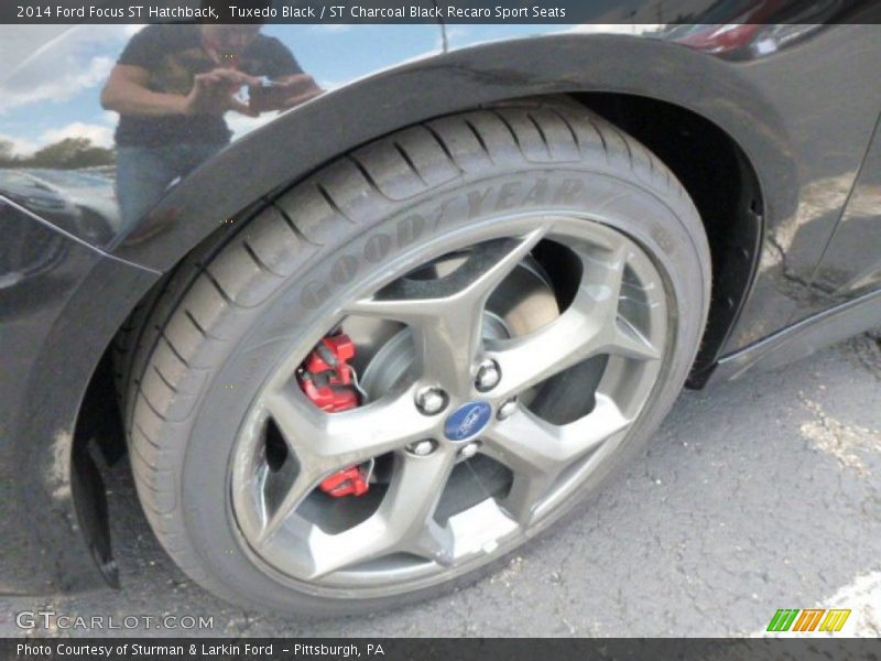 Tuxedo Black / ST Charcoal Black Recaro Sport Seats 2014 Ford Focus ST Hatchback