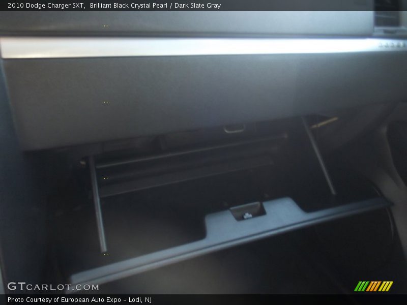 Brilliant Black Crystal Pearl / Dark Slate Gray 2010 Dodge Charger SXT
