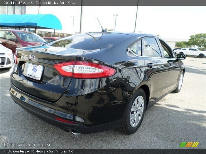 Tuxedo Black / Earth Gray 2014 Ford Fusion S