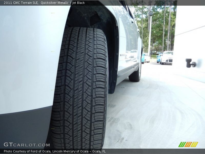 Quicksilver Metallic / Jet Black 2011 GMC Terrain SLE