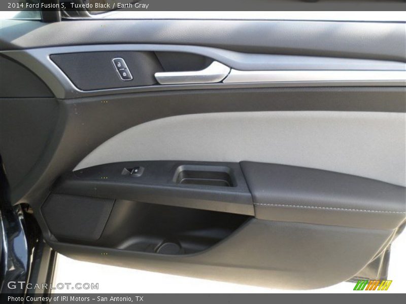 Tuxedo Black / Earth Gray 2014 Ford Fusion S