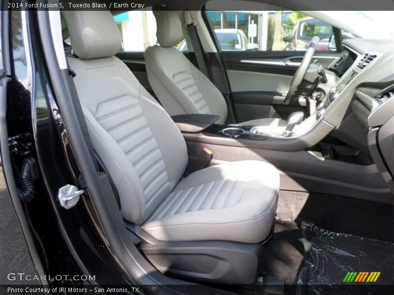 Tuxedo Black / Earth Gray 2014 Ford Fusion S