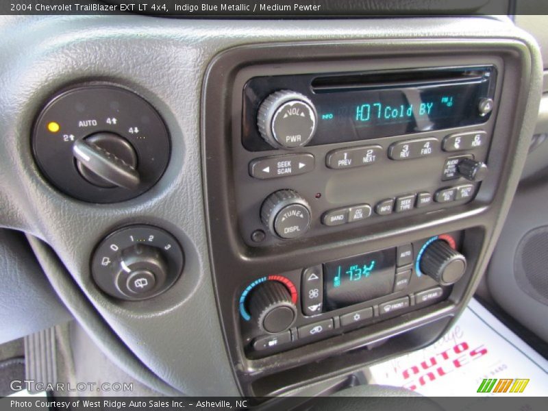 Indigo Blue Metallic / Medium Pewter 2004 Chevrolet TrailBlazer EXT LT 4x4