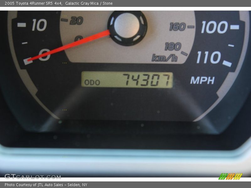 Galactic Gray Mica / Stone 2005 Toyota 4Runner SR5 4x4