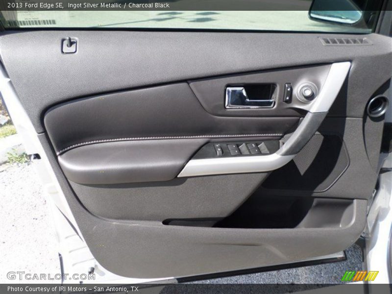 Door Panel of 2013 Edge SE