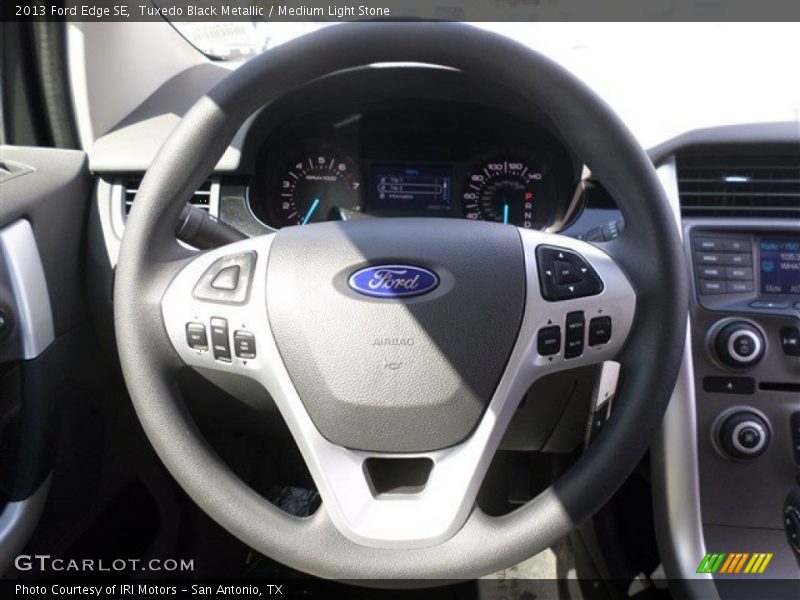 Tuxedo Black Metallic / Medium Light Stone 2013 Ford Edge SE