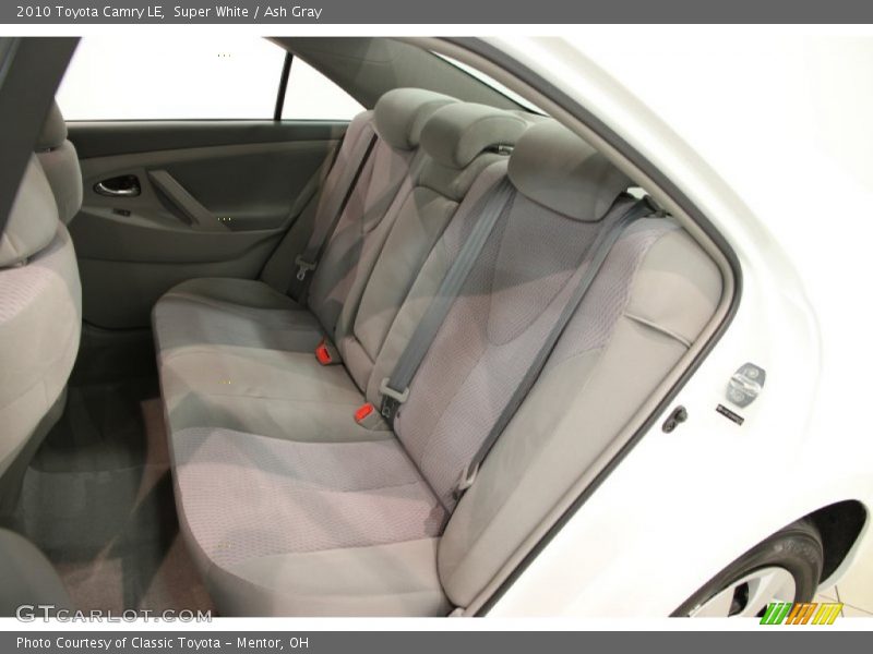 Super White / Ash Gray 2010 Toyota Camry LE