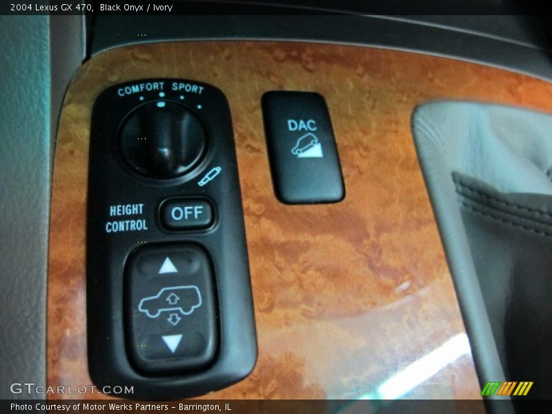 Black Onyx / Ivory 2004 Lexus GX 470