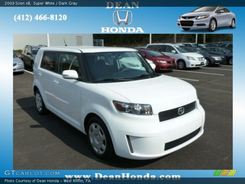 Super White / Dark Gray 2009 Scion xB