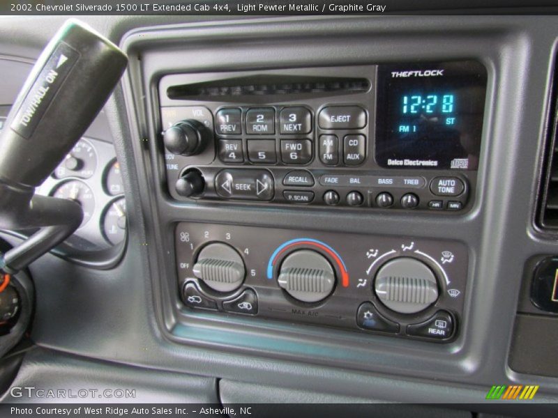 Light Pewter Metallic / Graphite Gray 2002 Chevrolet Silverado 1500 LT Extended Cab 4x4