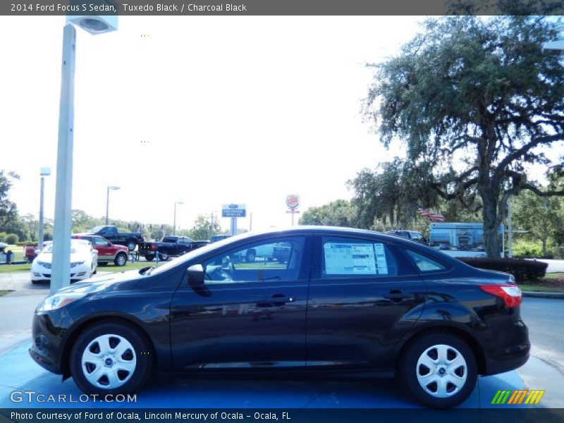 Tuxedo Black / Charcoal Black 2014 Ford Focus S Sedan