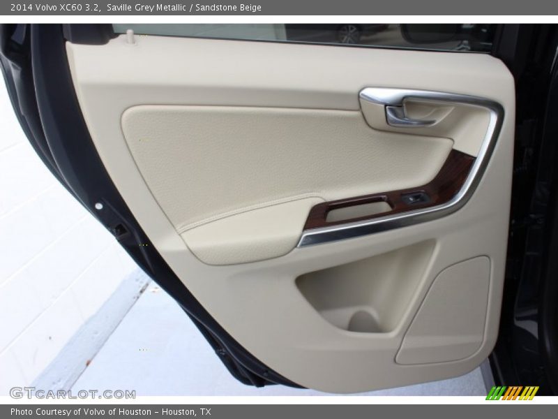 Saville Grey Metallic / Sandstone Beige 2014 Volvo XC60 3.2