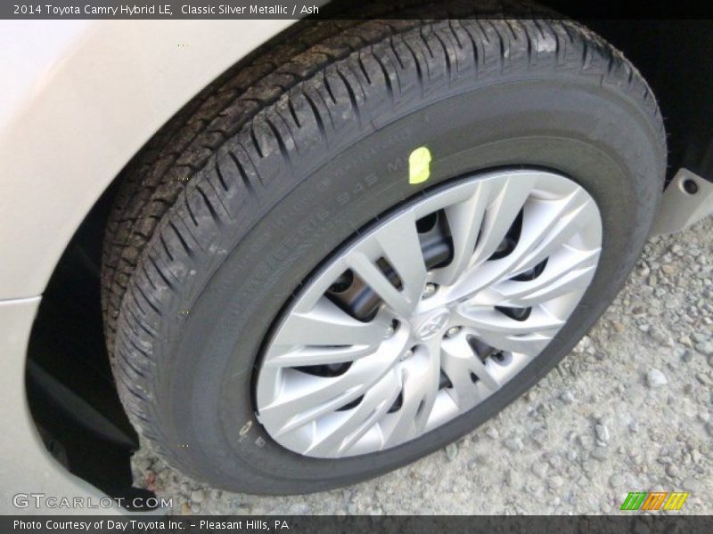 Classic Silver Metallic / Ash 2014 Toyota Camry Hybrid LE