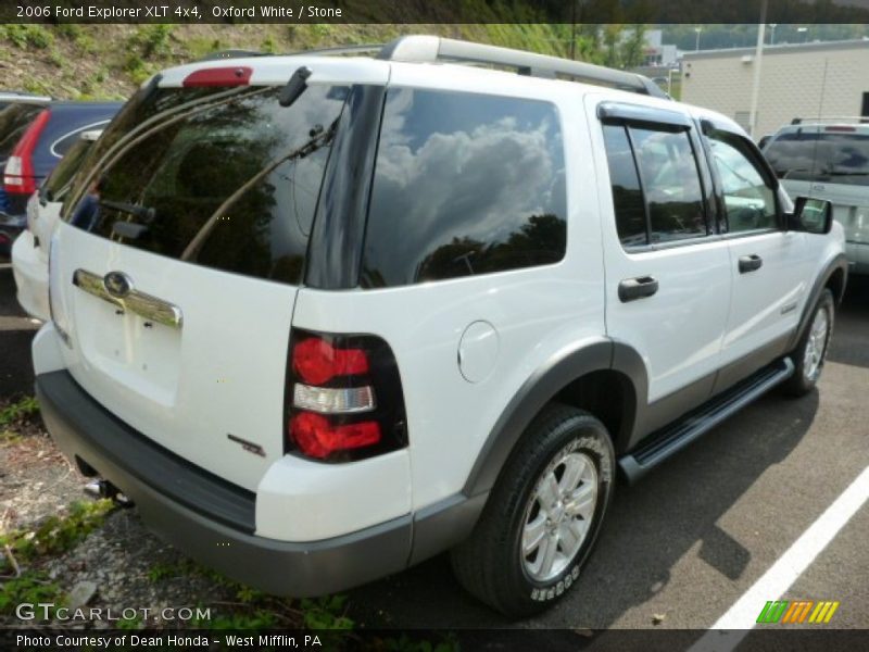 Oxford White / Stone 2006 Ford Explorer XLT 4x4