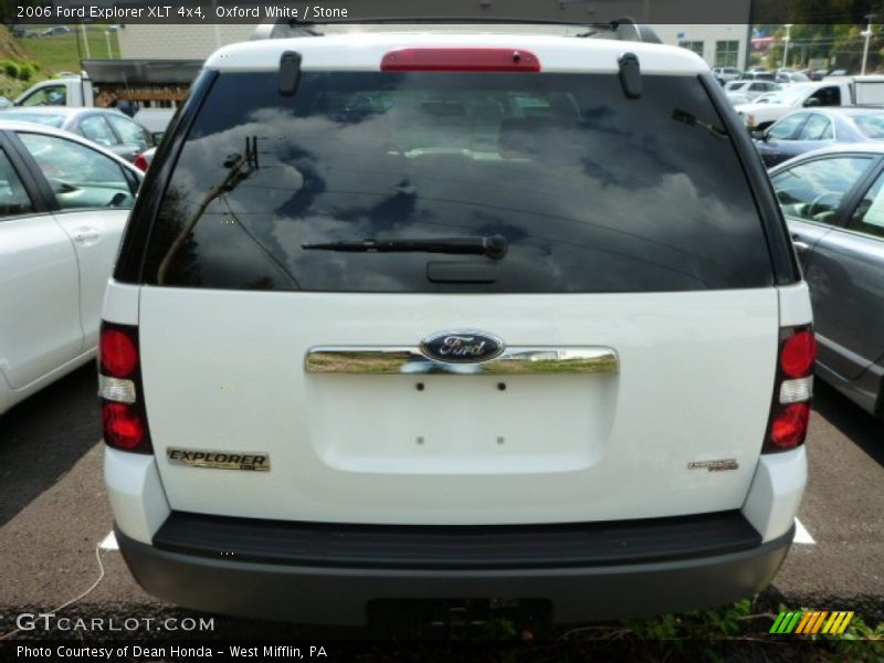 Oxford White / Stone 2006 Ford Explorer XLT 4x4