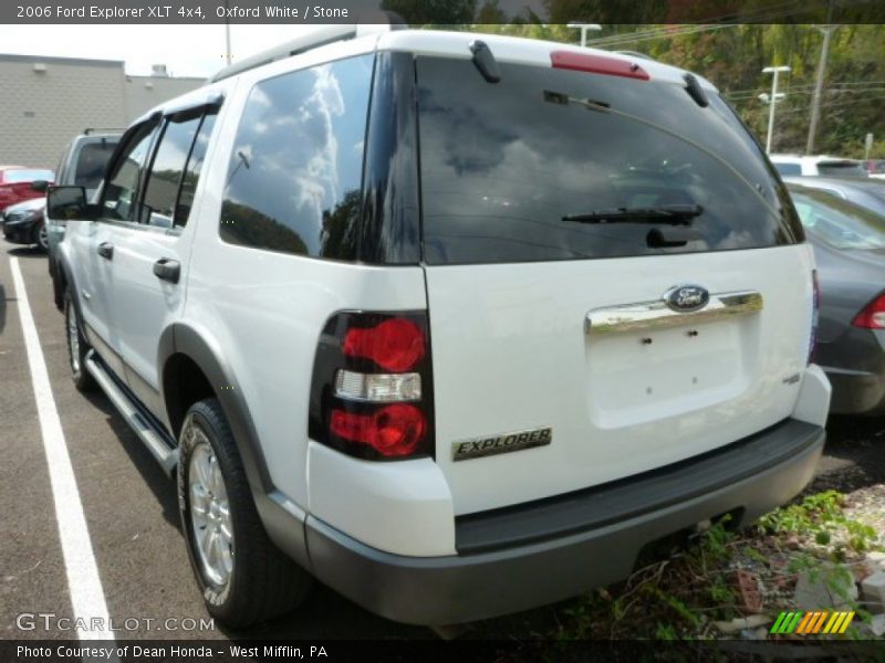 Oxford White / Stone 2006 Ford Explorer XLT 4x4