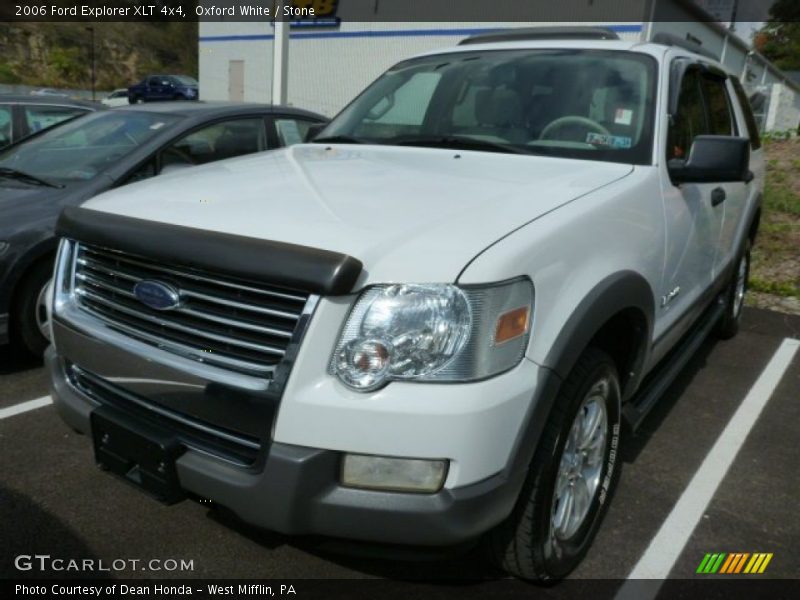 Oxford White / Stone 2006 Ford Explorer XLT 4x4