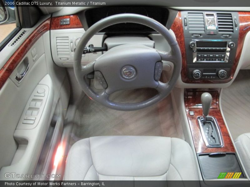 Titanium Metallic / Titanium 2006 Cadillac DTS Luxury
