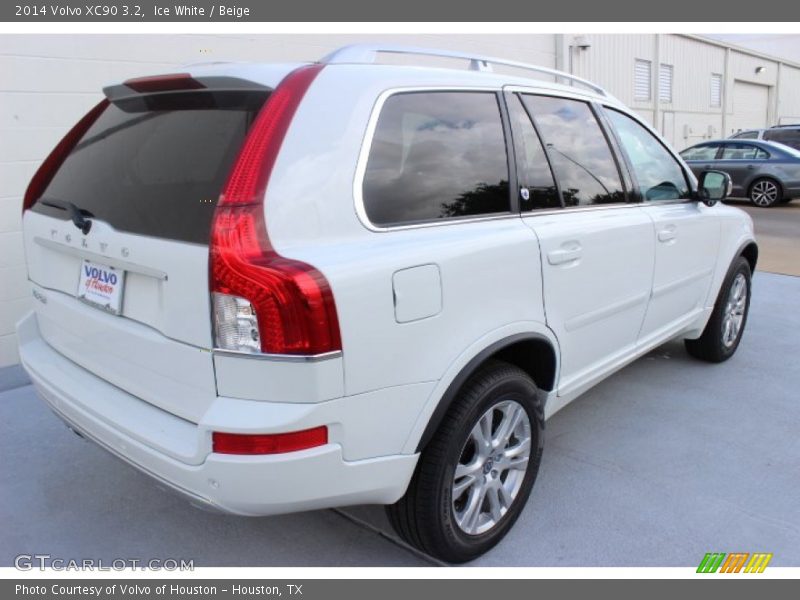 Ice White / Beige 2014 Volvo XC90 3.2