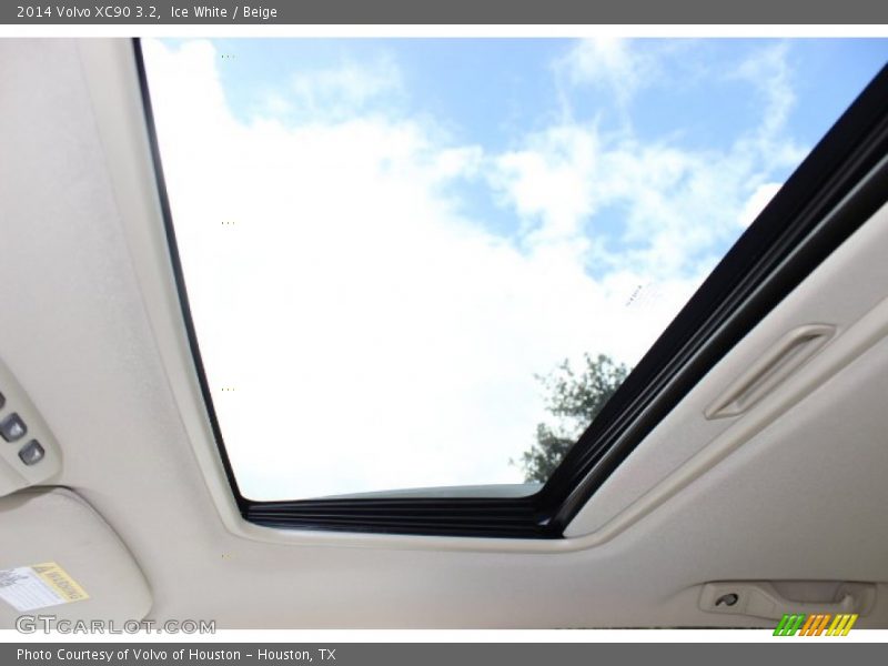 Ice White / Beige 2014 Volvo XC90 3.2