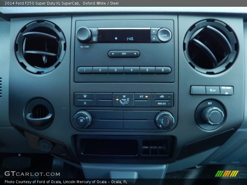 Controls of 2014 F250 Super Duty XL SuperCab