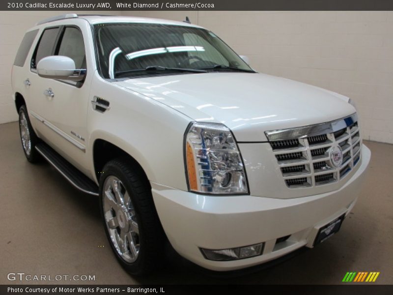 White Diamond / Cashmere/Cocoa 2010 Cadillac Escalade Luxury AWD