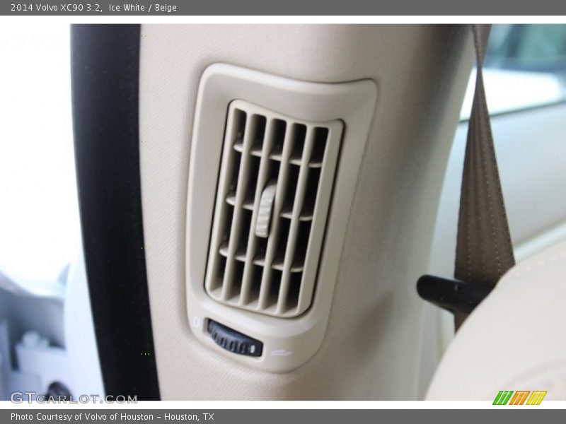Ice White / Beige 2014 Volvo XC90 3.2