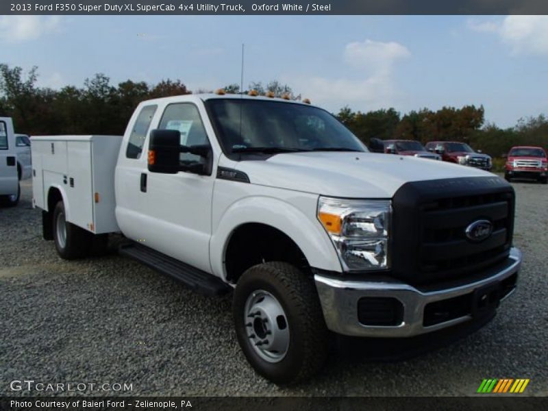 Front 3/4 View of 2013 F350 Super Duty XL SuperCab 4x4 Utility Truck