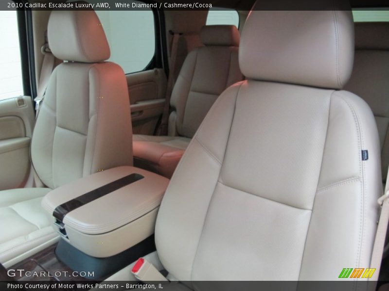 White Diamond / Cashmere/Cocoa 2010 Cadillac Escalade Luxury AWD