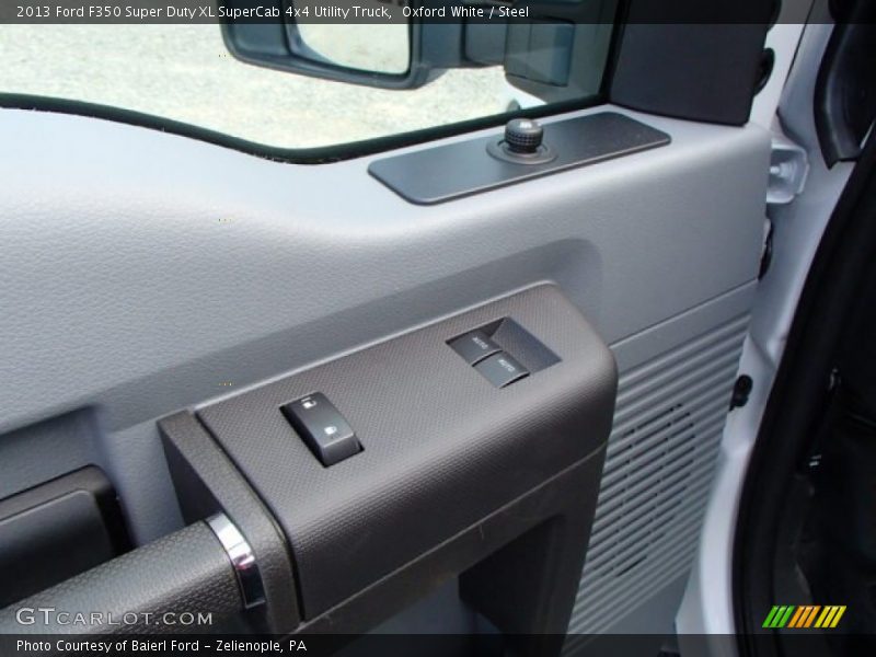 Oxford White / Steel 2013 Ford F350 Super Duty XL SuperCab 4x4 Utility Truck