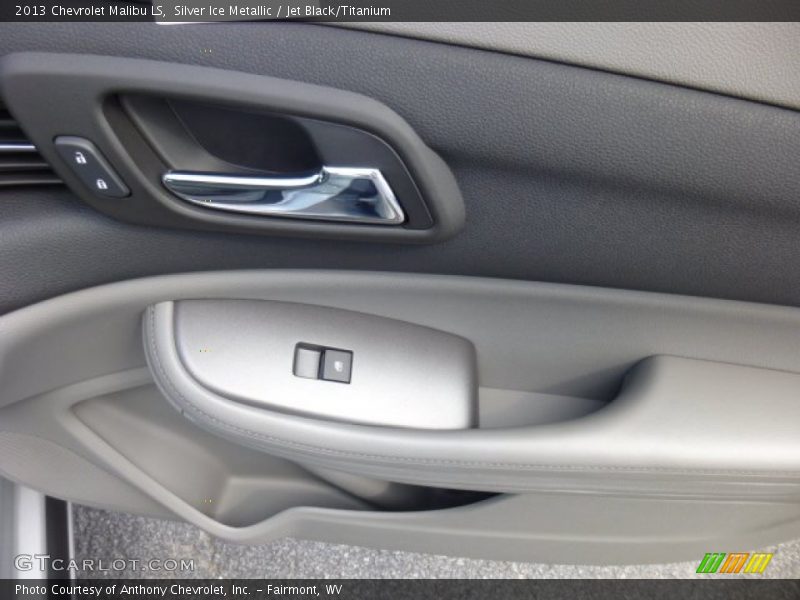 Silver Ice Metallic / Jet Black/Titanium 2013 Chevrolet Malibu LS