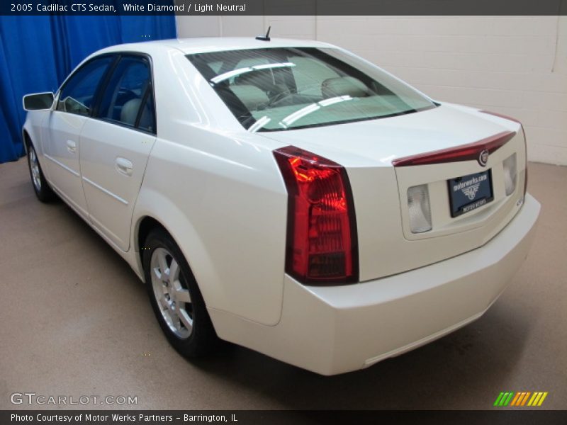 White Diamond / Light Neutral 2005 Cadillac CTS Sedan