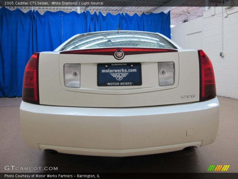 White Diamond / Light Neutral 2005 Cadillac CTS Sedan