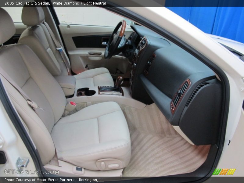 White Diamond / Light Neutral 2005 Cadillac CTS Sedan