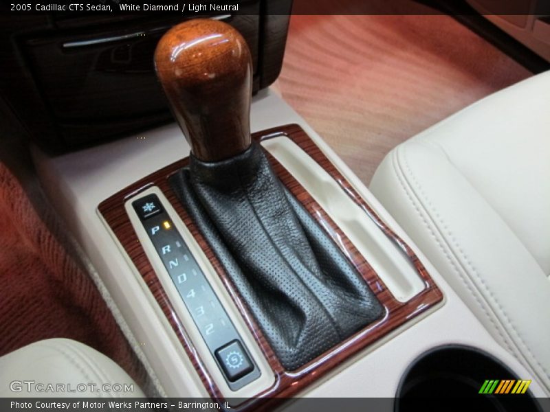 White Diamond / Light Neutral 2005 Cadillac CTS Sedan