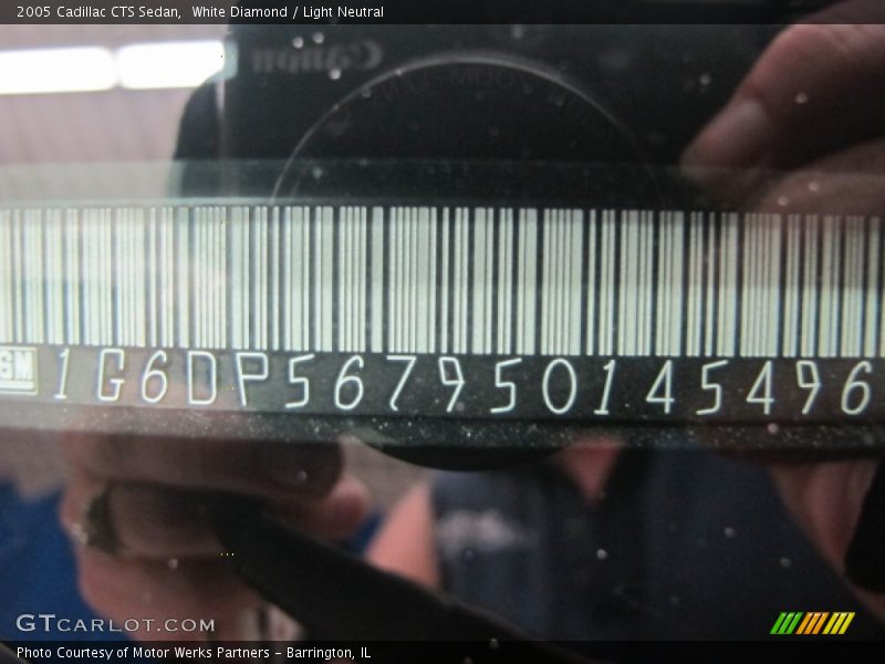 White Diamond / Light Neutral 2005 Cadillac CTS Sedan