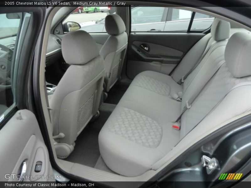 Medium Gray Metallic / Gray 2005 Chevrolet Malibu LS V6 Sedan