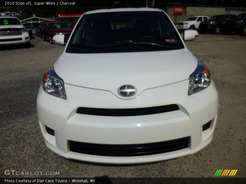 Super White / Charcoal 2010 Scion xD