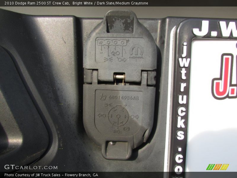 Bright White / Dark Slate/Medium Graystone 2010 Dodge Ram 2500 ST Crew Cab